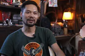 拾荒少年变身艺术家！用废旧物品改造出炫酷艺术品，王一博都买过图片