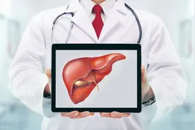 和乙肝病毒携带者一起吃饭、生活会传染乙肝吗？图片