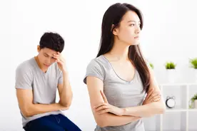 频繁“用手”导致前列腺增生，戒掉之后前列腺能恢复正常吗？图片
