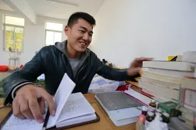 进体制太难，想报考乡镇公务员混口饭吃？过来人：太天真图片