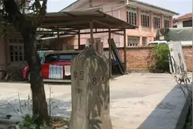 84号界碑：一个院子两个国家，吃饭在中国，睡觉在缅甸图片