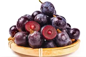 买葡萄时，记得从这四个方面挑选，新鲜又香甜，学会了你也是行家图片