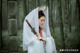 贾岛自命不凡，名落孙山还满腹牢骚，写下首诗仅20字却流传千古图片
