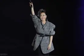 《为你我受冷风吹》歌词背后的故事图片