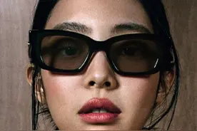 帅呆了我的Jennie！出镜GM最新广，御姐风霸气十足图片