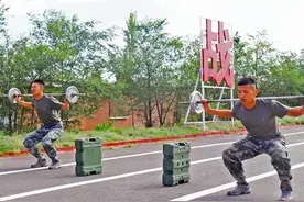 血性争锋！这场军体集训观摩燃点足图片