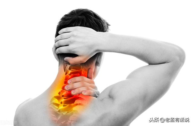 为什么颈椎病可以引起头晕头痛？应该怎么办？