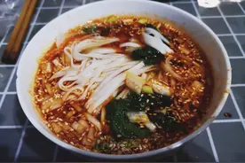 伏天越来越热，不妨尝尝6种面：酸汤面、莜面、鸡丝凉面，吃过没图片