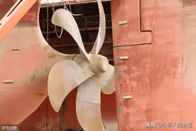 舰船技术|军舰的尾轴为何“暴露”在外？这样不是更容易损坏吗？图片