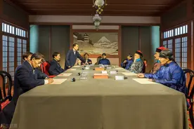 日本愤青刺杀中国外交官，伊藤博文气的吐血大骂，猪队友的神助攻图片