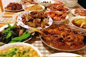 摊上不会做饭的女友该怎么办？网友：心中默念3遍，我自己找的图片