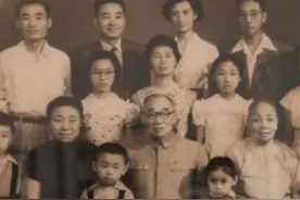 我国第一位提出计划生育的人，却娶了两名妻子，生下8个孩子图片