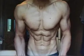 健身1年的人与当兵3年的人 身体和肌肉有什么差别？图片