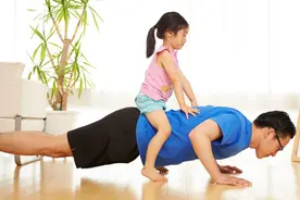 《父亲的脊背》图片