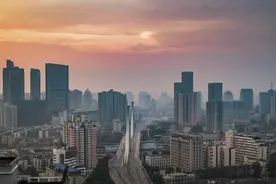有的凉凉有的火爆  5月西安楼市两极分化严重   “千人摇”与“零核验”并存图片