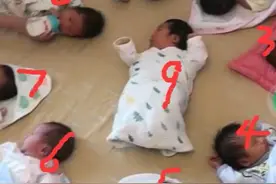 最累姥姥出现了，三胞胎女儿各生了三胞胎，三三得九，开幼儿园吧图片