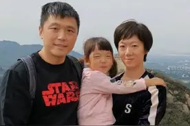 娶世界冠军媳妇！刘诗雯恩师再立功，助梁靖崑夺冠 国乒低调功臣图片