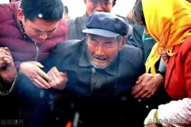 山东1男子失踪5年，7旬父母苦苦寻找，真相：被出轨媳妇所害图片