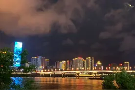 株洲湘江风光带绿色风景线图片