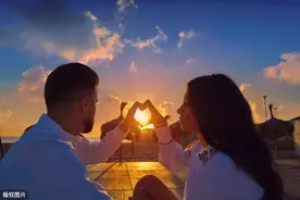 婚外情是扭曲的爱，变态的情；女人与男人出轨有巨大的区别图片