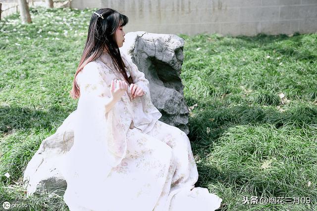 原来“碧玉妆成一树高”中的“碧玉”是这样理解的
