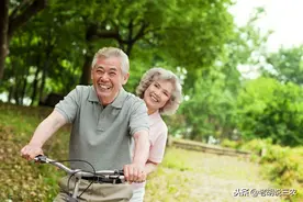 “见色就动心，报应累子孙；见利起贼心，报应在当今”是啥意思？图片
