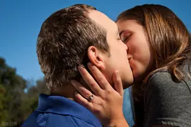 接吻有5大好处，可是，好处虽多但不要“贪吻”哦图片