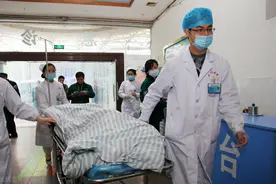 17岁小伙喝酒后意外死亡！医生摇头：这3点若能牢记，或可救命图片