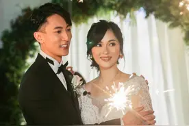 吴尊太油腻？婚后16年借综艺补办浪漫婚礼，网友却说好假图片
