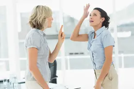 生儿子就是拿来“用”的，不然生来干嘛？老人一番话把媳妇惹怒了图片