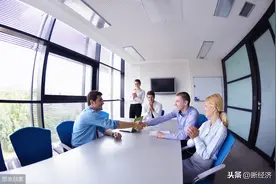 签合同时签名、盖章和摁手印，它们的效力一样吗？图片