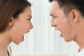 公司聚餐，两个领导喝多吵起来了，“三开一默原则”处理最正确图片