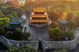 黄鹤楼、岳阳楼、滕王阁被毁超百次，为何总会重建并成旅游热点呢图片