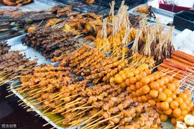 解封了，烧烤店可以堂食了，吃了一顿解解馋，久违的味道、过瘾图片