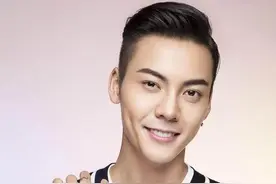 陈伟霆恋爱了？被曝与大表姐刘雯在一起了，知情人透漏已同居图片