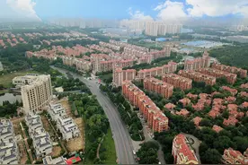 房价上行受阻的廊坊市，今年房价下跌近5成，楼市呈现断崖式下行图片