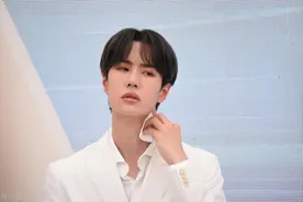 肖战和王一博粉丝又撕起来了？竟然是王一博团队亲自下场？图片