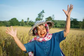 补充养老金来了：山西高龄农民可多拿一笔养老金，具体能加多少钱图片