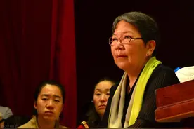 席慕蓉：《愚公移山》应移出语文教材，她的观点你赞成吗？图片