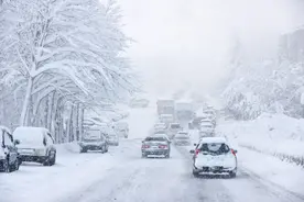 雨雪天气车轮打滑怎么办？西安交警教您几招应对危险图片
