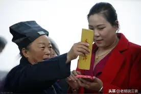人中一条线，子孙难见面； 人中深又长，儿女站满堂？简直是谬论图片