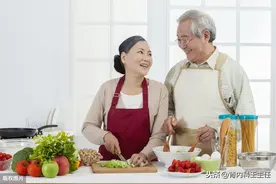 老年人饮食的7大禁忌，必须注意了，再这么吃下去，直接危及生命图片