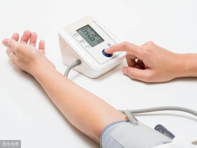 鈥滀笁楂樷€濇槸鐜颁唬绀句細鍋ュ悍涓夊ぇ鏉€鎵嬶紝杞诲害楂樿鍘?0绉嶉檷鍘嬪悍澶嶈壇鏂? onerror=