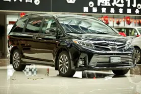 首批新款塞纳到店，售44万，魔术座椅+7座，空间比奥德赛宽裕图片