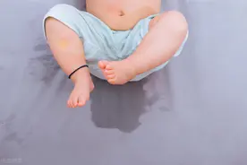 孩子尿床怎么办，看看尿床问题的心理成因图片