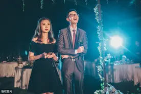 自己爱人是青梅竹马啥体验？说出来你可能不信，怎么像拍电影似的图片