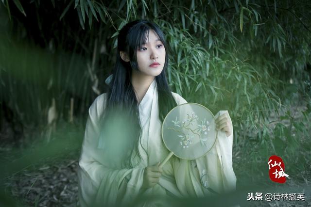 春草绿，离别时。最美飞花令——别