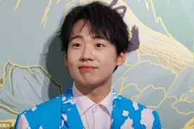 郭麒麟自曝富二代私生活：消费和纵欲，其实是当下最大的骗局图片