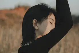 两个人在一起，有这四种感觉，才叫做爱图片