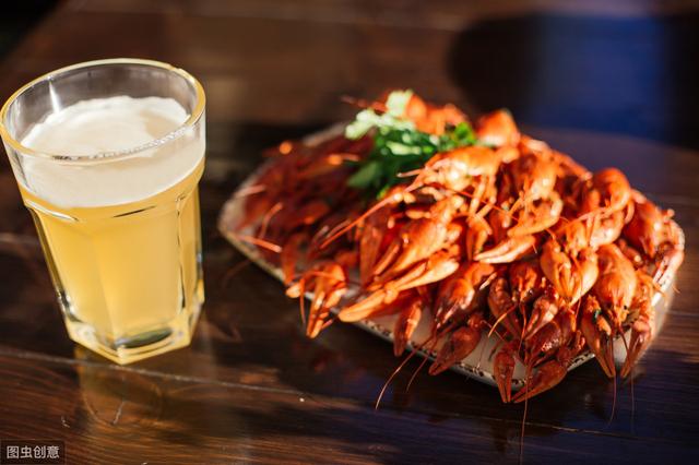 痛风和高尿酸不用怕，抑制高嘌呤促进酸排泄，坚持吃“它”就对了